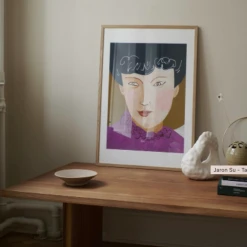 The Poster Club Jaron Su - Taiwanese Lady in 1950s Paris 50x70