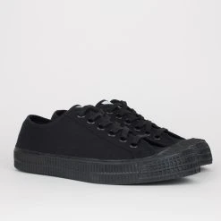 Novesta Star Master All Black Sneaker